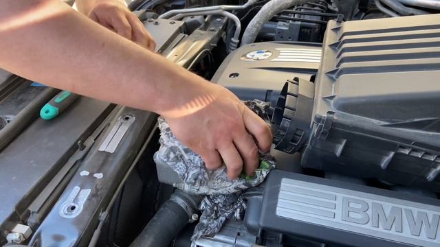 Почему нужно менять своевременно масла на BMW X5 ? Проверенная присадка в двигатель. смотреть онлайн