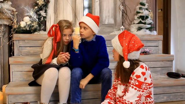 младшая группа детского театрального коллектива "Комплимент". Е.Благинина "У ёлки" смотреть онлайн