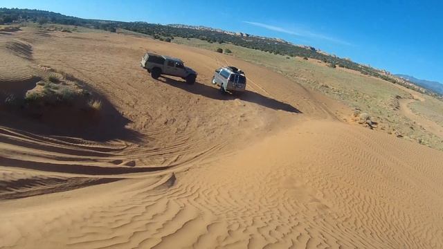 How well does Quigley 4x4 Chevy Express 2500 van perform in sand? смотреть онлайн