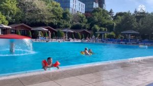 Нашли теплый бассейн и чистый пляж. Пляж-отель "Золотая Бухта". Анапа