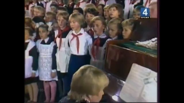 Песня бекетовка на пианино Играет на фортепиано Александра Пахмутова смотреть онлайн