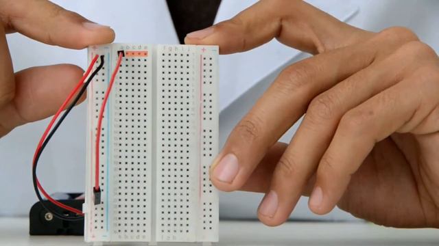 MAKETNIY PLATA. PLATA U NIMA.  SIMLAR. KLEMMA. ELEKTRONIKA. ROBOTOTEXNIKA.  SXEMALAR. VIDEODARSLAR.