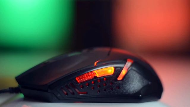 MSI Interceptor DSB1 Gaming Mouse Review смотреть онлайн
