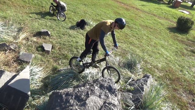 ВЕЛОТРИАЛ ЭКСТРИМАЛЬНЫЙ СПОРТ смотреть онлайн