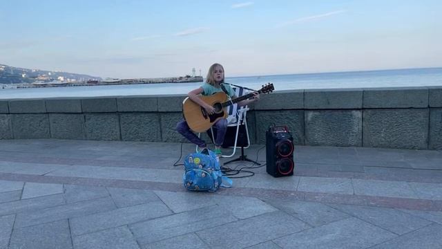 Гуляем по Ялте присоединяйтесь скорей. Июнь 2022 Ялта теплый вечер, центральная набережная. смотреть онлайн