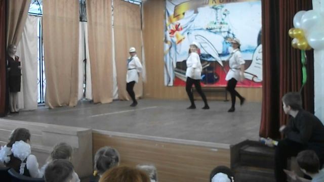 Учителя ЖГУТ! Выступление учителей на шейпинг-шоу 2017 смотреть онлайн