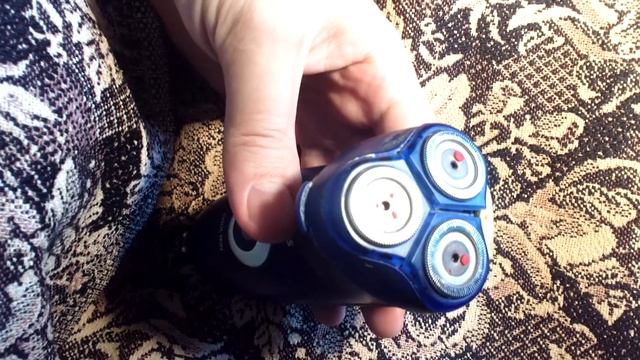 Если электро бритва дёргает волосы длинная щетина смотреть онлайн