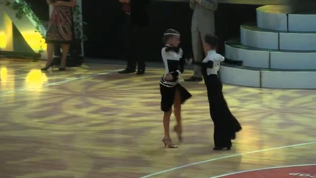 Dance Don Cup 2017 - Юниоры-1 - 1/2 ча ча ча смотреть онлайн