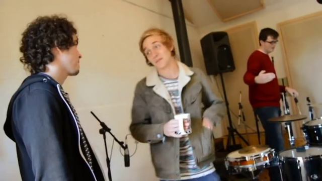 SN Dubstation - Justified смотреть онлайн