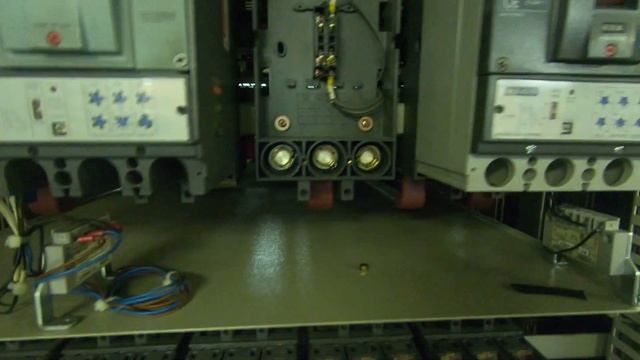 Замена Автоматического Выключателя на ГРЩ 440V смотреть онлайн