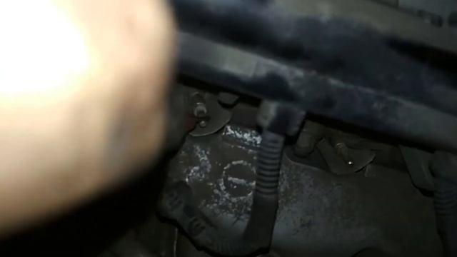 Заміна свічок накала (розжарювання) на дизелі 1.3 Doblo 223 смотреть онлайн