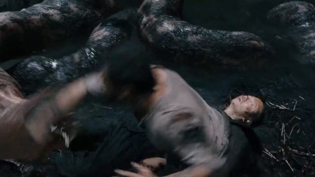 King Kong (2005) - Surviving a Pit Full of Giant Bugs - Giant Bugs Attack - (Part1) смотреть онлайн