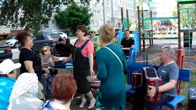 Посиделки для души, в Луховицах, пой пляши-организатор Татьяна Смыслова. 02.07.23г. ( 2) смотреть онлайн