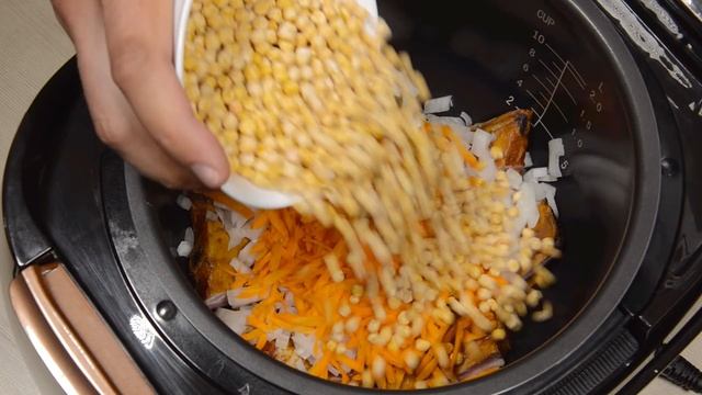 Суп гороховый с копчёными рёбрышками в мультиварке смотреть онлайн