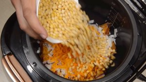 Суп гороховый с копчёными рёбрышками в мультиварке