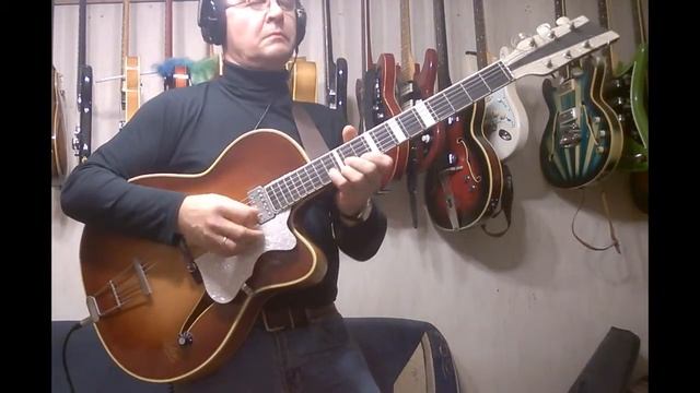 Musima Ambassador (Spezial) and Astro Meistergitarre смотреть онлайн