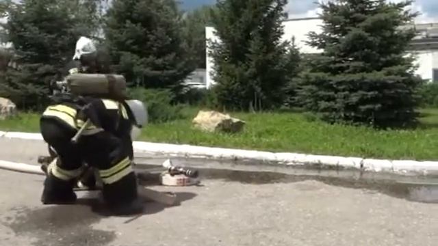 Зареченские пожарные выявили лучшее звено газодымозащитной службы смотреть онлайн