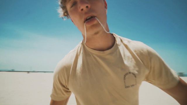 WELCOME TO MALIBU!! смотреть онлайн