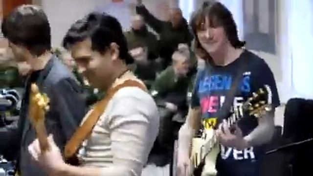 Песня (Юнасть в сопогах ) в армии група КОНЕЦ ФИЛЬМА. смотреть онлайн