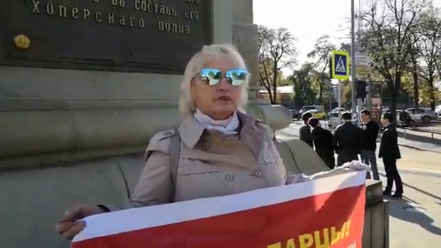 Каснодар в день Консьттуции СССР выступает против Хабада с США в их городе.