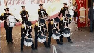 Барабанная музыка, барабанное шоу Drum Time на празднике День города в Великом Новгороде смотреть онлайн