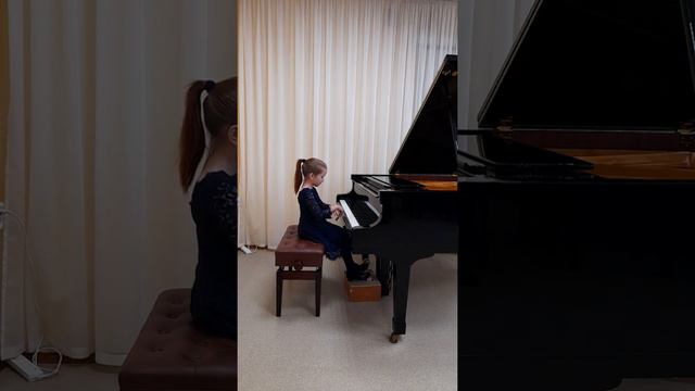 Рунова Елизавета Павловна, 3 кл., 3 год обучения смотреть онлайн