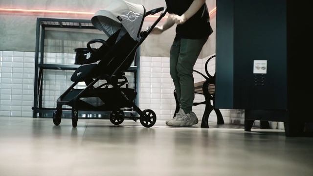 Easywalker MINI Buggy Turn смотреть онлайн