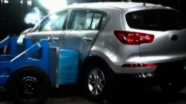 2011 KIA Sportage NHTSA-Style Side Impact смотреть онлайн