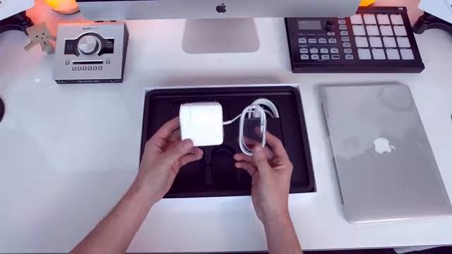 MacBook Pro Unboxing! 13 Inch Retina 2017