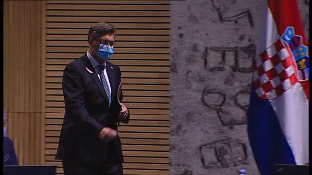 Нарушение прав мигрантов: Брюссель призывает провести расследование смотреть онлайн