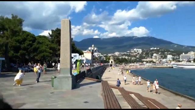 Most famous tourist spot of Crimea | Yalta | Russia Tour | Bong in Russia смотреть онлайн