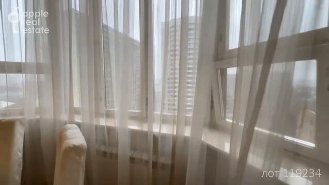 Не скучно: 130 кв.м в аренду. 3 комнаты. Подземный паркинг смотреть онлайн