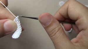 Как вязать ромашку крючком - урок вязания для начинающих - How to crochet camomile