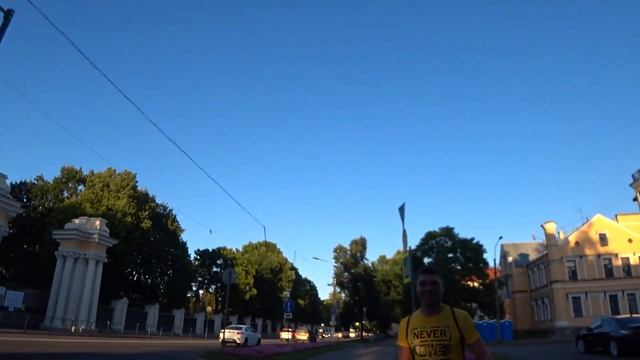 РЕАКЦИЯ ПРОХОЖИХ НА ЭЛЕМЕНТЫ ПАРКУРА/ПАРКУР/НАРЕЗКА ПОД МУЗЫКУ смотреть онлайн