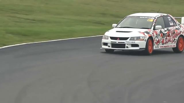 Mitsubishi, Subaru & GTR Sprint Series 2016 Final Round - Cadwell Park смотреть онлайн