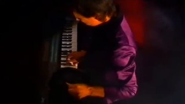 Ozone Cocktail - Magnetic Power смотреть онлайн