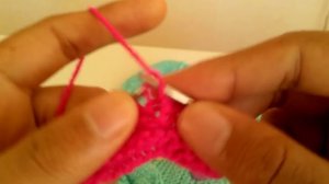 Кардиган для девочки Спицами с круглой какеткой с листьями 1-3 года. Часть1