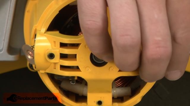 Chop Saw Repair - Replacing the Motor Brush Caps (DeWALT Part # 622441-00) смотреть онлайн
