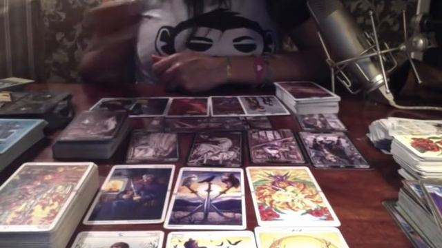 Tarot Pisces woman April 1-14: who did not deliver on the soulmate connection? смотреть онлайн