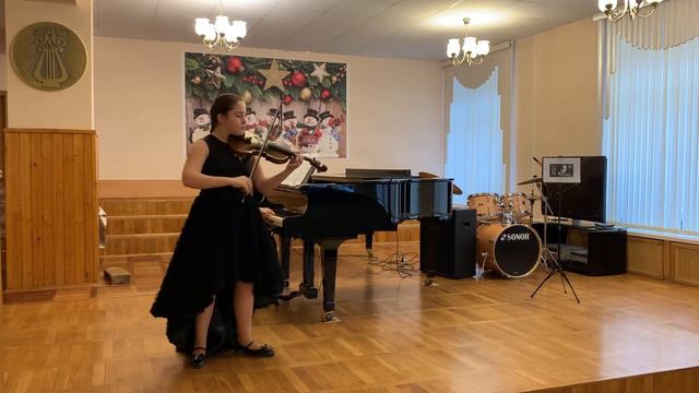 30.01.2021 Э.Лало «Испанская симфония» (1 часть) - Вероника Гремячих (12 лет) смотреть онлайн
