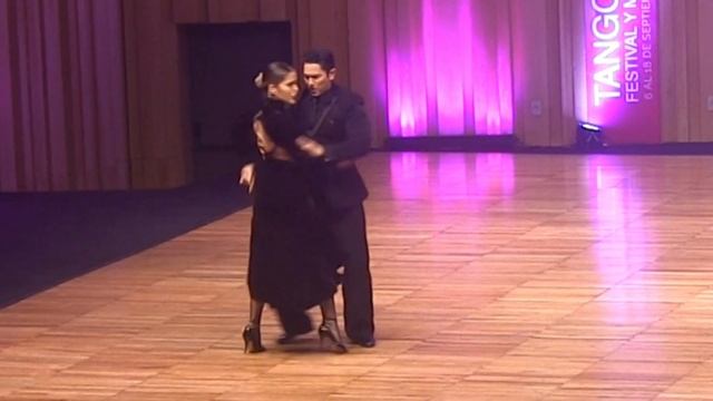 Mundial de Tango 2022 - Juliano Andrade & Paula Emerick - Gallo Ciego смотреть онлайн