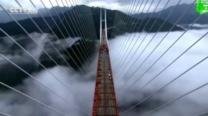 Самый высокий мост в мире. Китай.