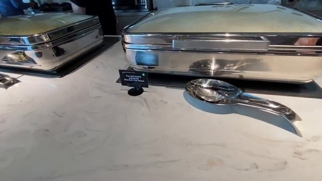 Новый классный и вкусный бизнес-зал Малевич в Шереметьево смотреть онлайн