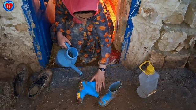 The cameraman and Asra rescue the single mother and orphaned boy in a storm смотреть онлайн