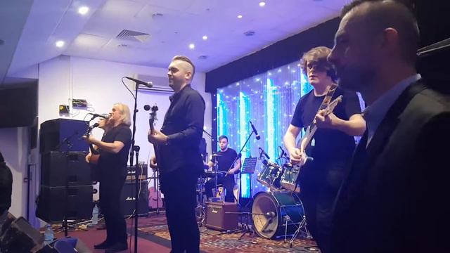 Czerwone Gitary jest taki dzień Bal Sylwestrowy 2016/2017 смотреть онлайн