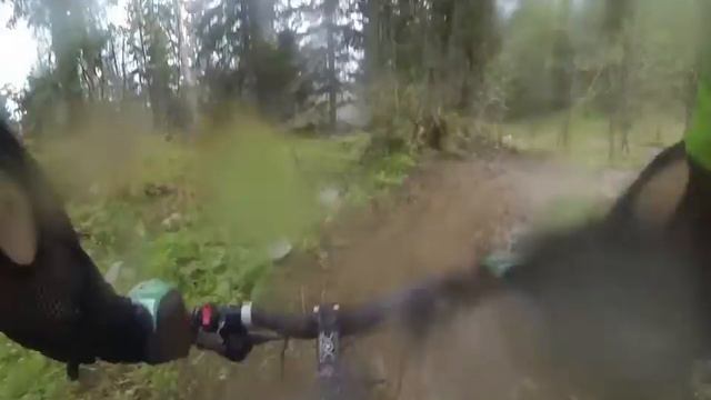 VTT 2ni - St Pierre de Chartreuse - La Combe de L'ours - GOPRO Hero3 BK смотреть онлайн
