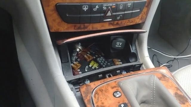 Mercedes w211 E320 E500 E350 Замена Airbag модуль.Mercedes w211 change airbag module смотреть онлайн