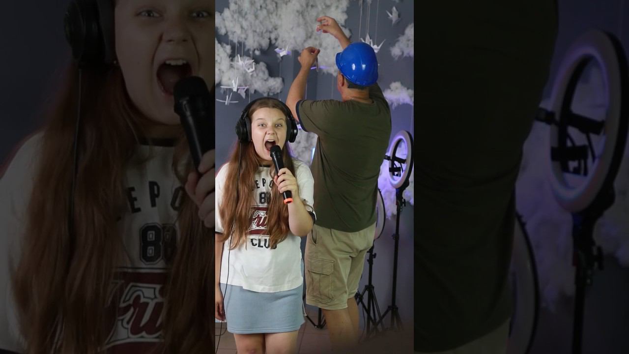 Singing Prank смотреть онлайн