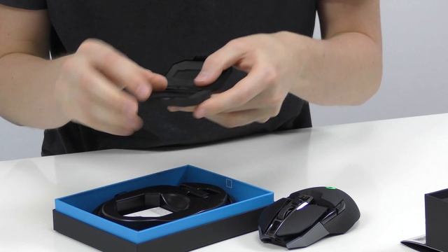 Logitech G900 Chaos Spectrum - Unboxing (på svenska) CDON.COM смотреть онлайн