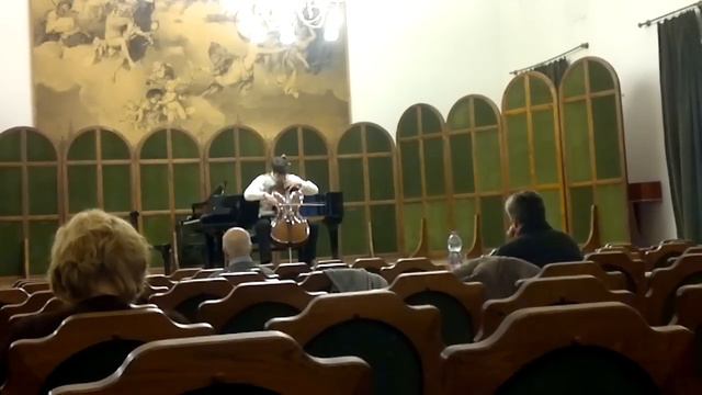 Bukinyik f-minor etüde, Performed by Miron Kováts смотреть онлайн
